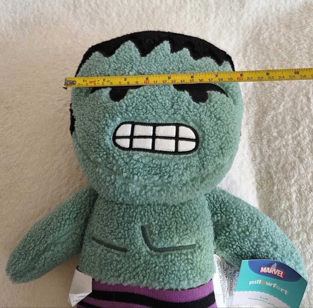 New Target Christmas Pillowfort Marvel comics Hulk Kids Pillow Buddy / plush toy